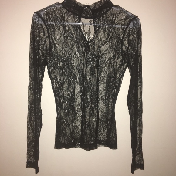 Black Lace Long Sleeved Top - Picture 1 of 2